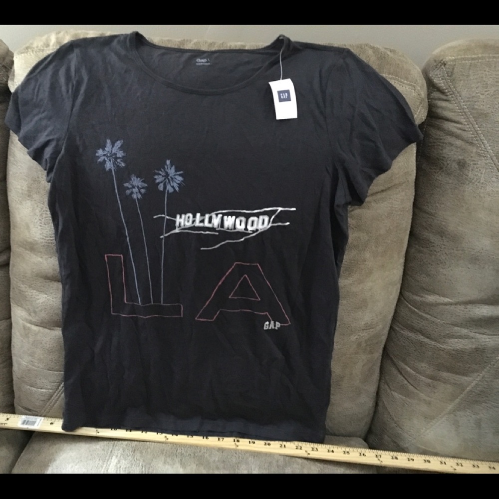 Gap large NWT WOMENS T